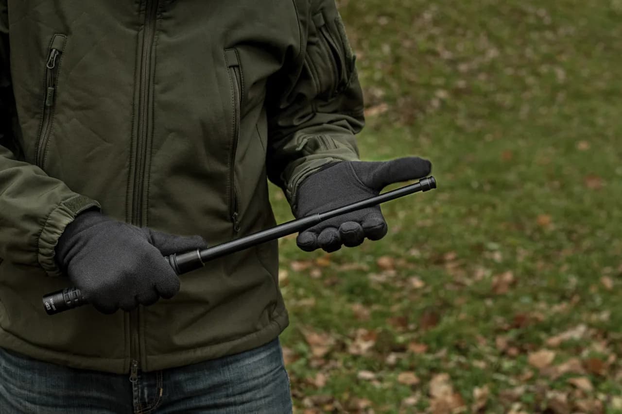 Pałka teleskopowa: Czy jest legalna? Poznaj przepisy i uniknij kar