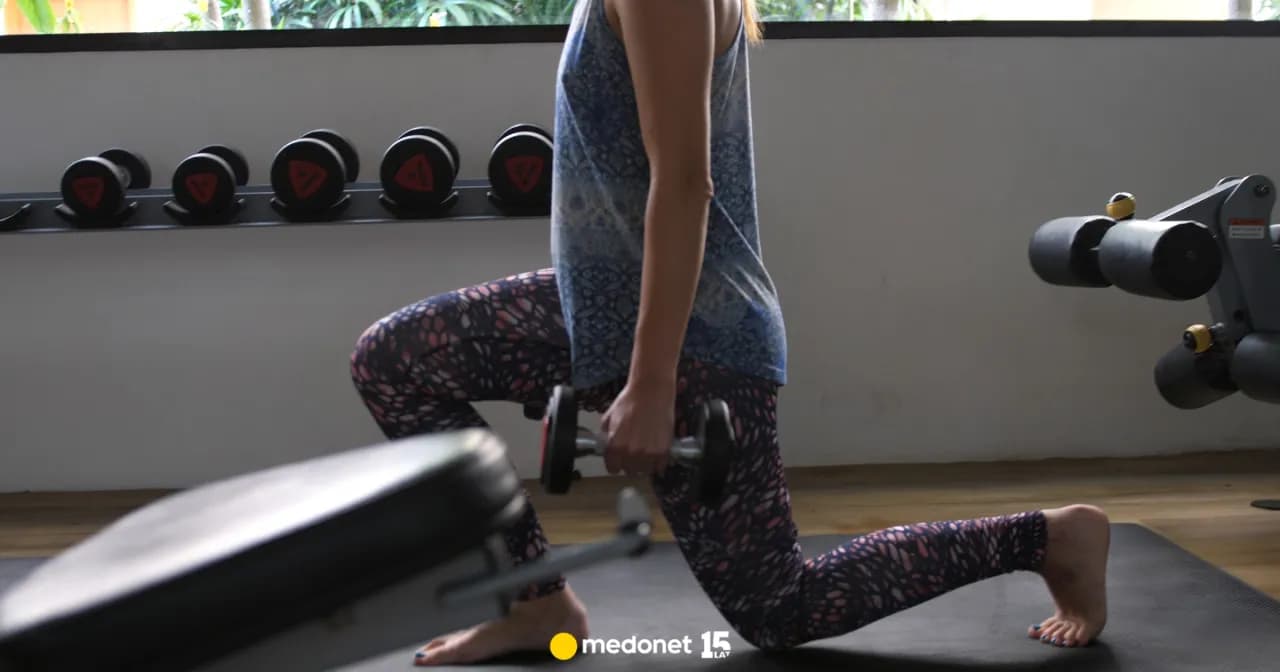 Ćwiczenia izometryczne: Klucz do siły, postawy i niższego ciśnienia