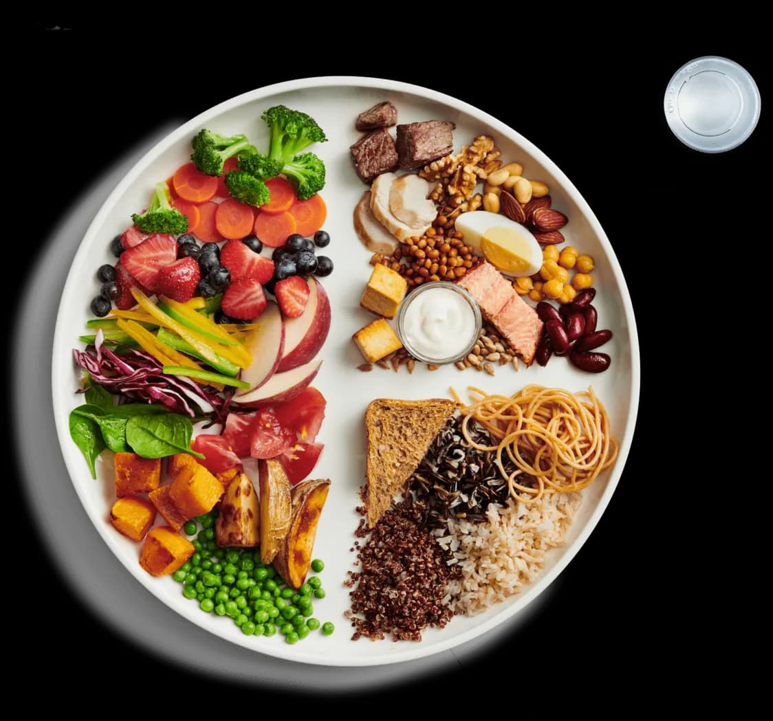 Kolacja po treningu: Co jeść, by budować mięśnie i spalać tłuszcz?